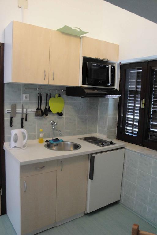 Apartments Marica Трогир Стая снимка