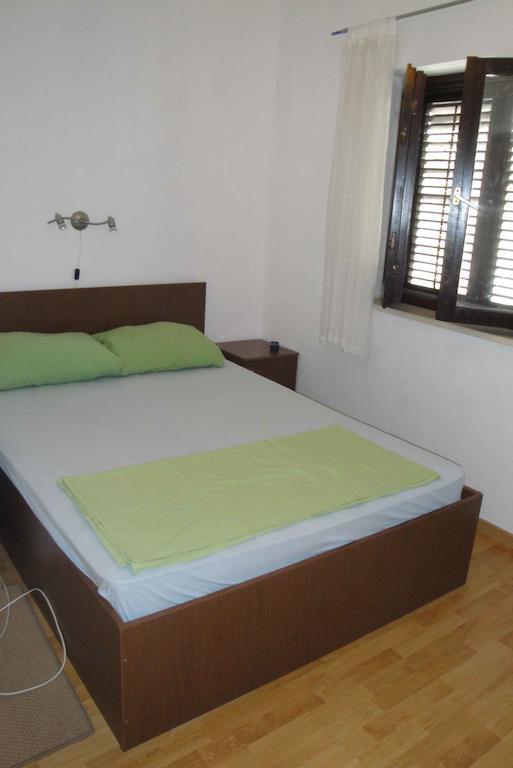 Apartments Marica Трогир Стая снимка