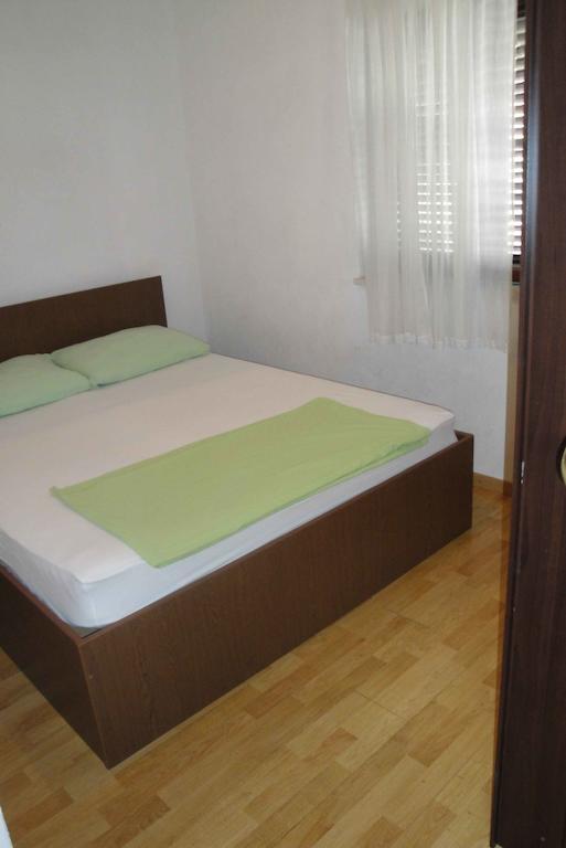 Apartments Marica Трогир Екстериор снимка